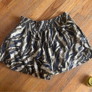 Prana size small shorts with pockets
